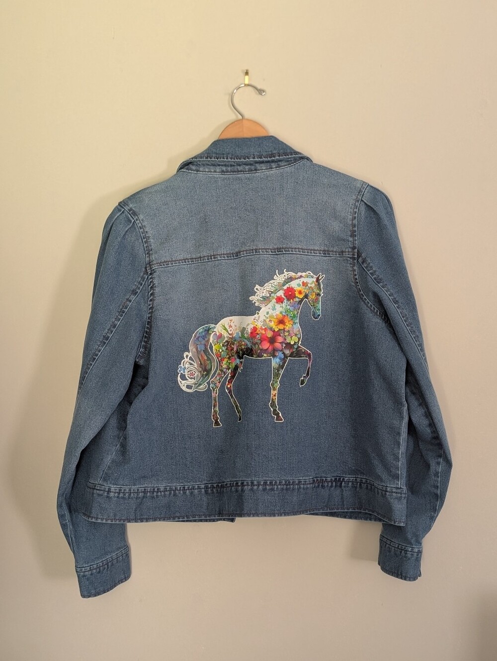 UpCycled | Floral Horse Denim Jacket | Size Large | 🐴🌺🦋 - Picture 8 of 13
